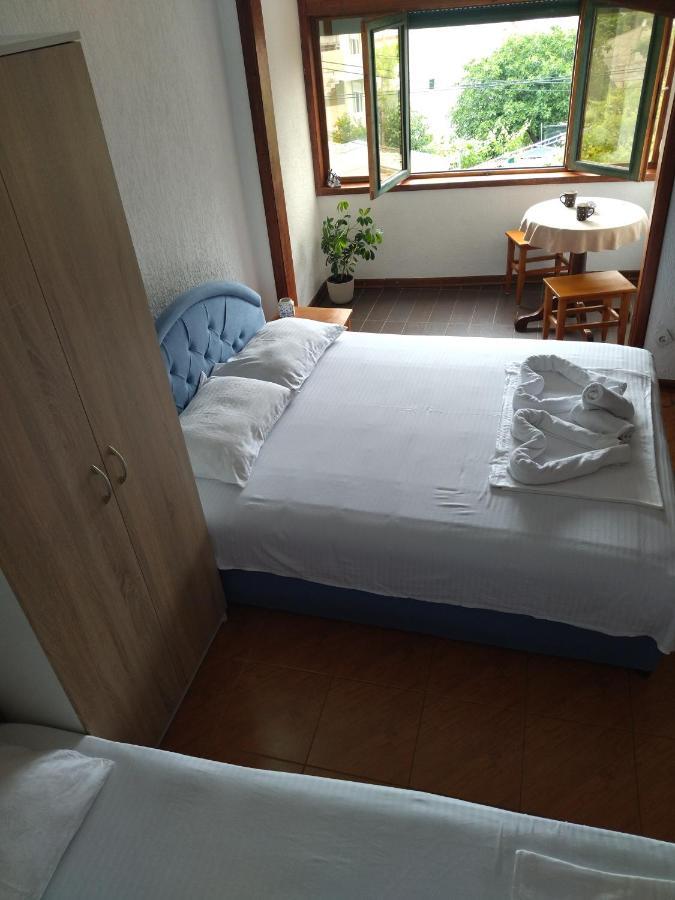 Apartment Klara Bar Exteriör bild